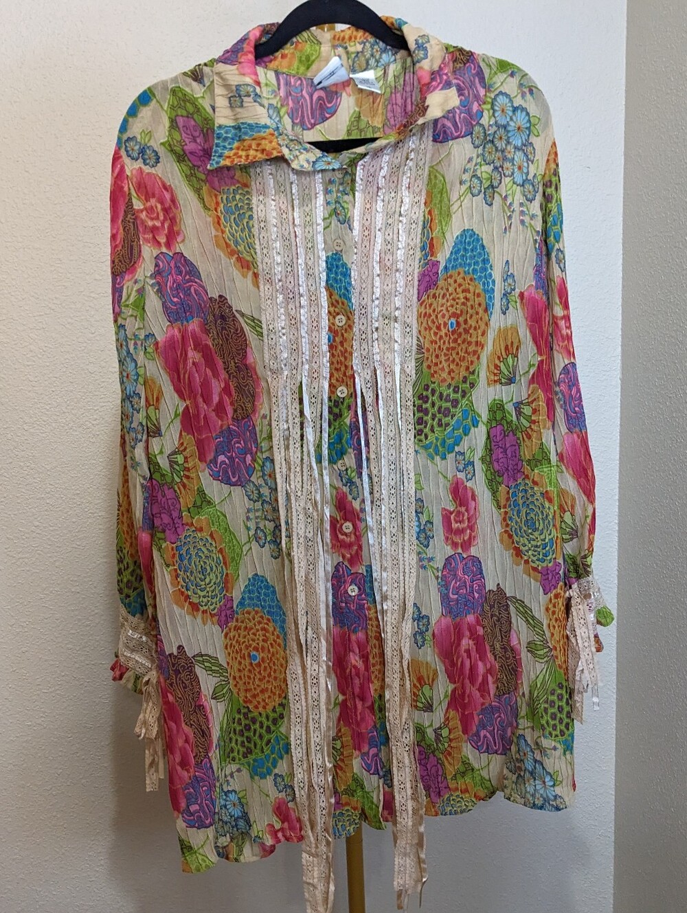 Roamans Colorful Floral Lace Fringe Button Tunic Blouse